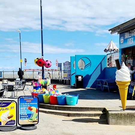 Seas The Day - Beachfront Apartment - Sleeps 4 Ramsgate Luaran gambar