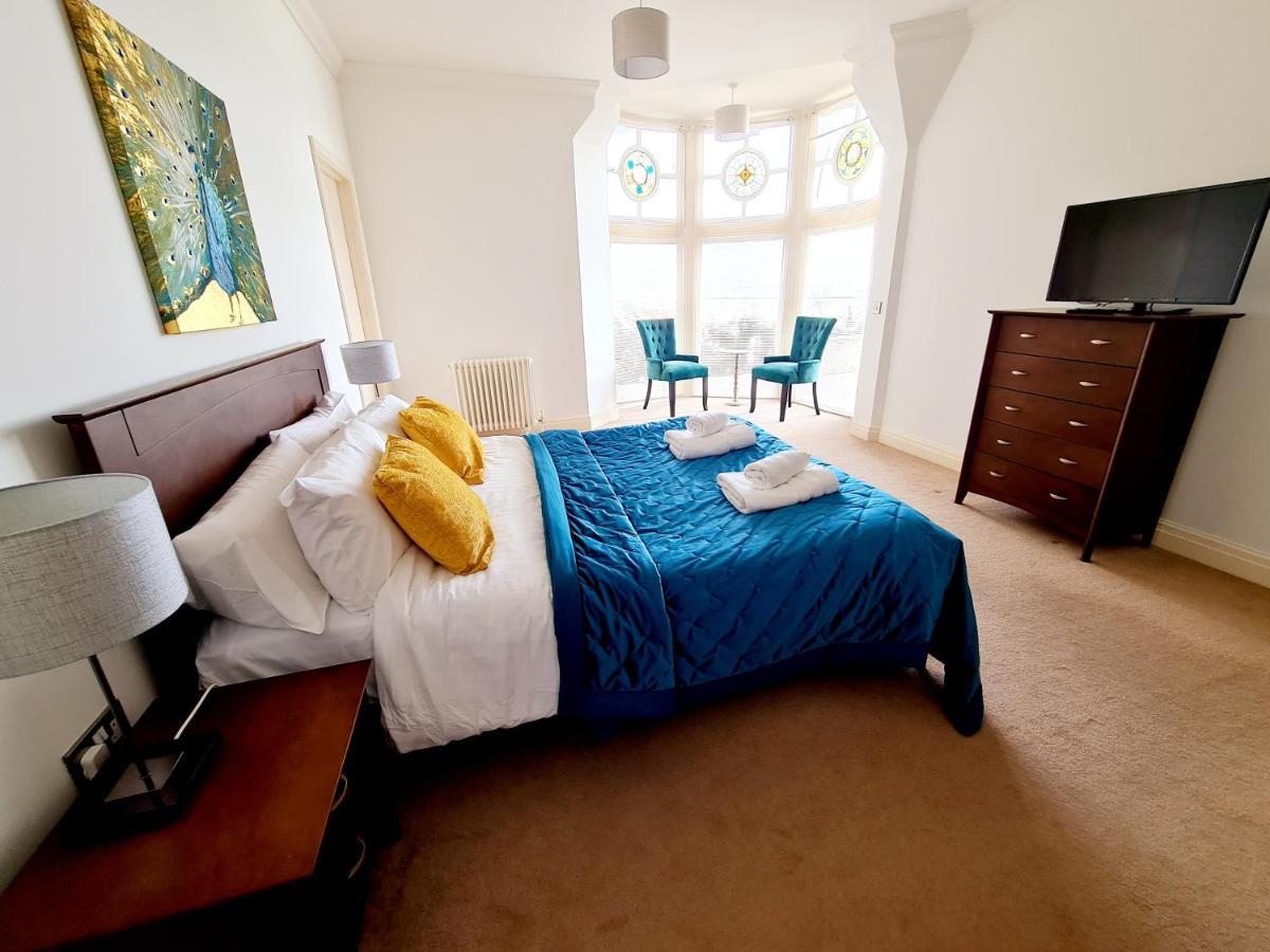 Seas The Day - Beachfront Apartment - Sleeps 4 Ramsgate Luaran gambar