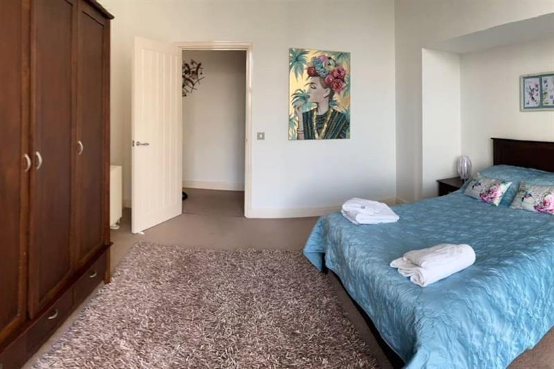 Seas The Day - Beachfront Apartment - Sleeps 4 Ramsgate Luaran gambar