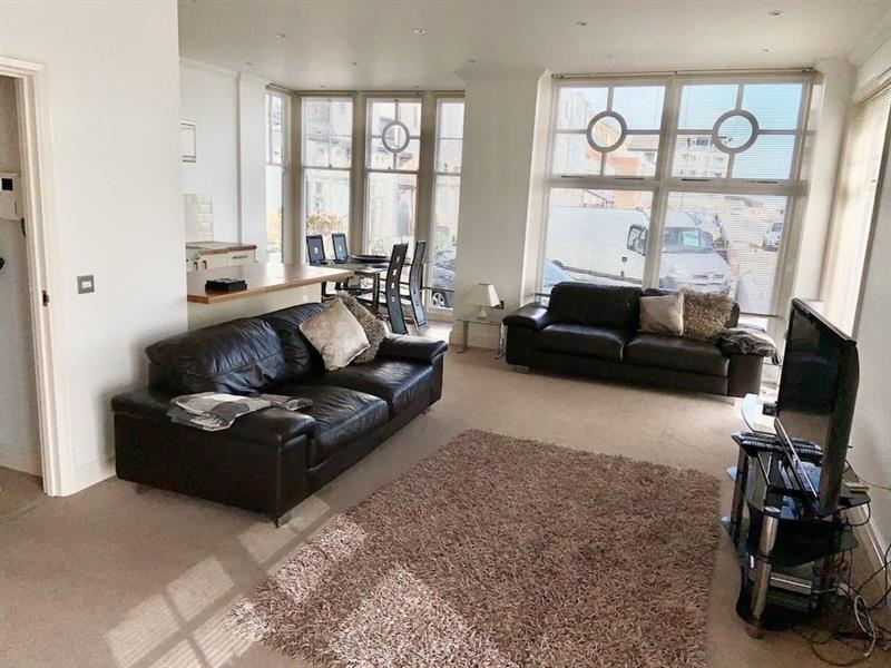 Seas The Day - Beachfront Apartment - Sleeps 4 Ramsgate Luaran gambar