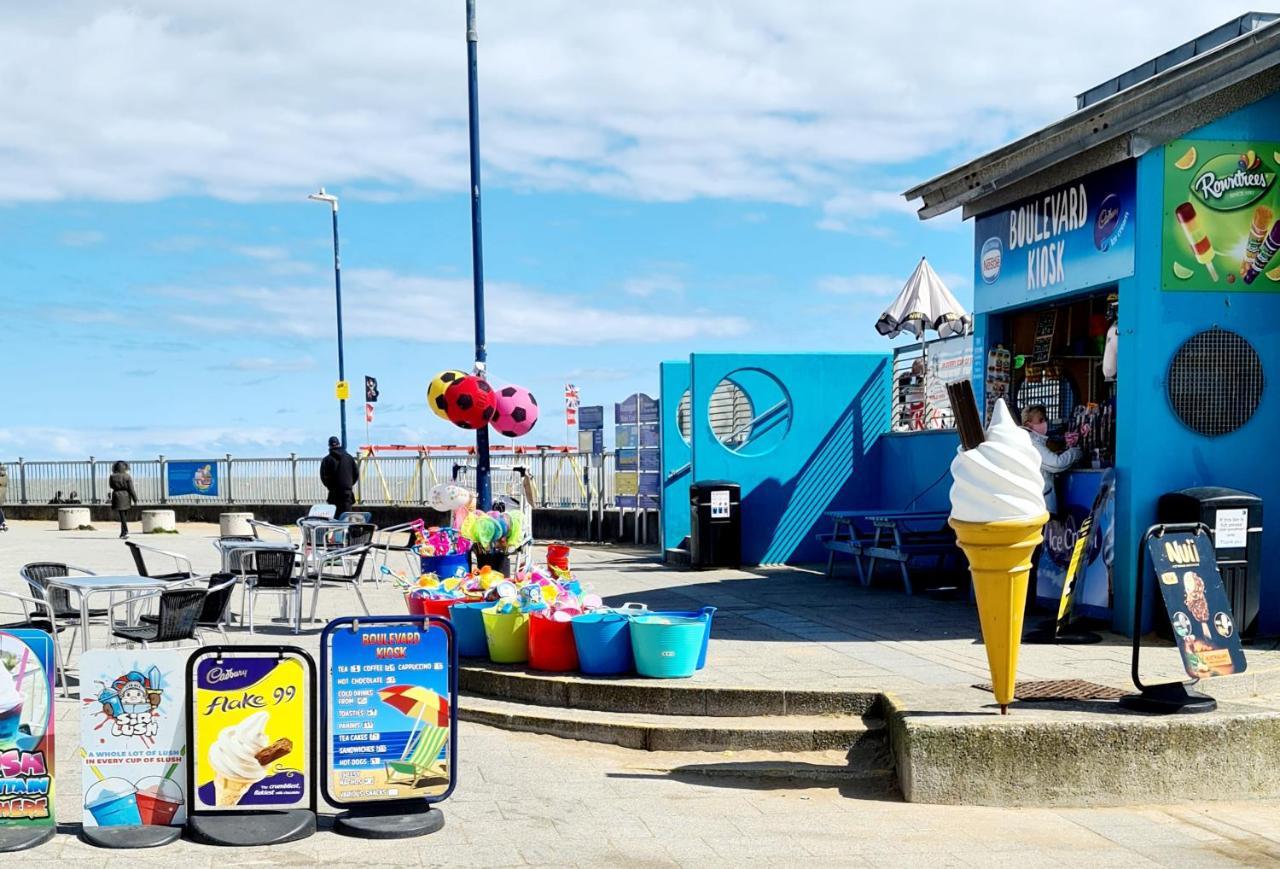 Seas The Day - Beachfront Apartment - Sleeps 4 Ramsgate Luaran gambar